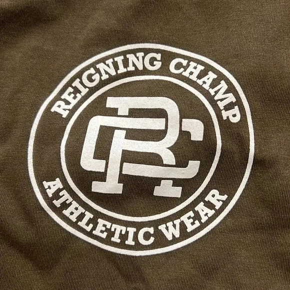 Reigning Champ Crest Logo Set-In Sleeve T-Shirt - Picture 13 of 15